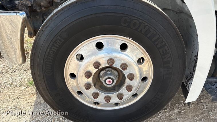 image for item EA7950 2008 Hino 268 utility / service truck