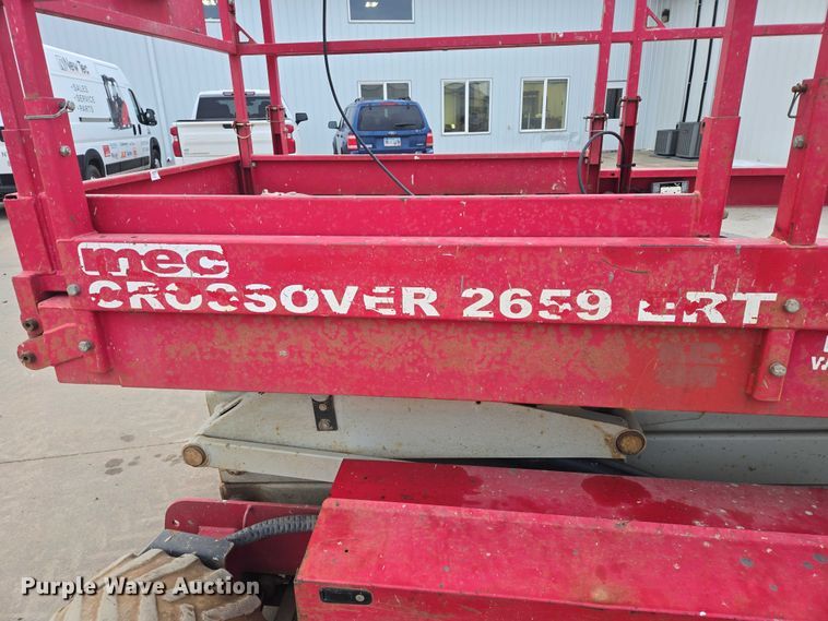 image for item EB1201 2015 MEC Crossover 2659 ERT scissor lift