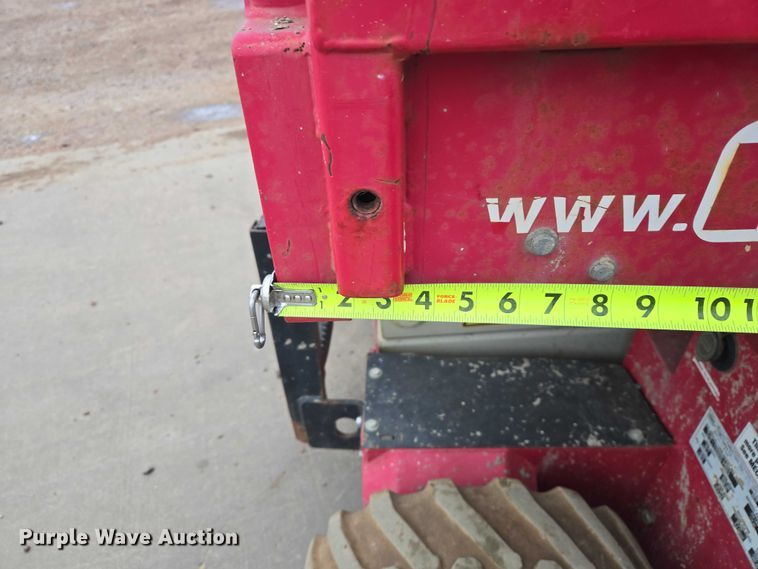 image for item EB1201 2015 MEC Crossover 2659 ERT scissor lift