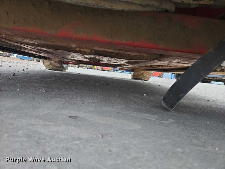 image for item EB1201 2015 MEC Crossover 2659 ERT scissor lift