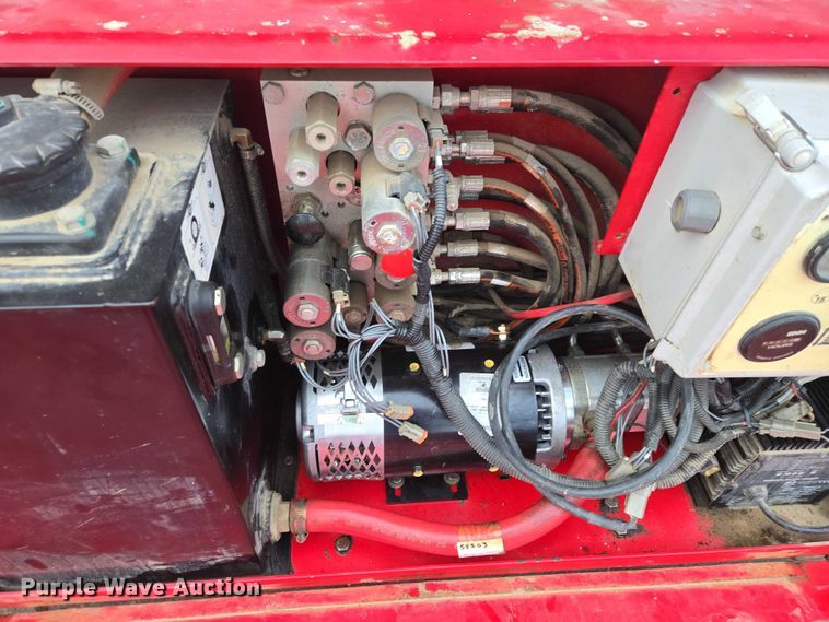 image for item EB1201 2015 MEC Crossover 2659 ERT scissor lift