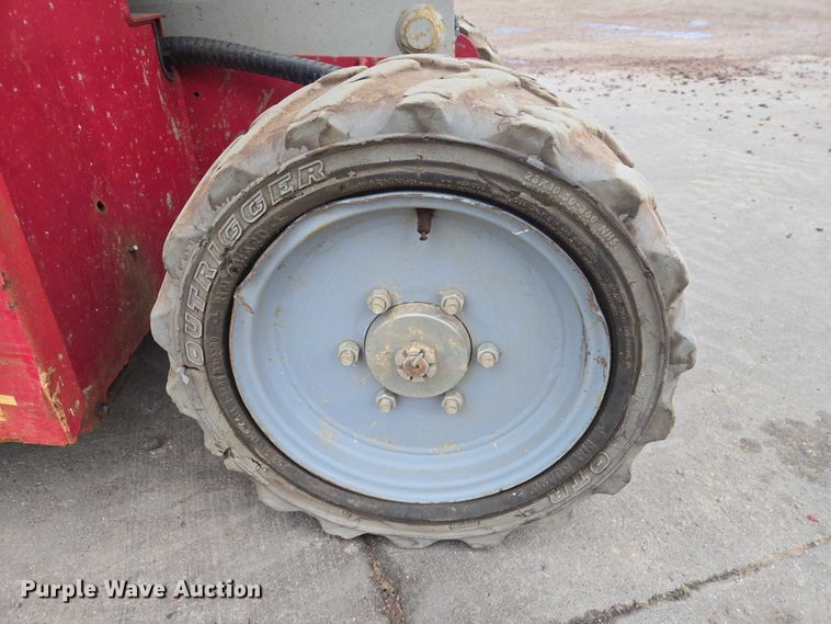 image for item EB1201 2015 MEC Crossover 2659 ERT scissor lift