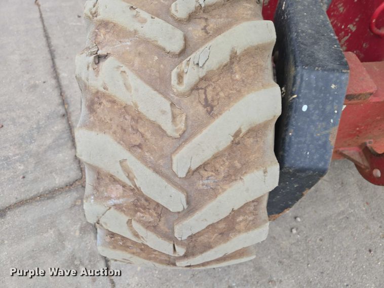 image for item EB1201 2015 MEC Crossover 2659 ERT scissor lift