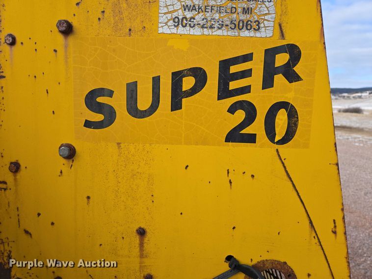 image for item EB1260 Pettibone Cary-Lift 204 material handler