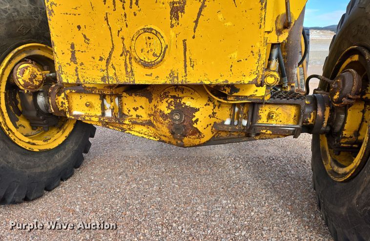 image for item EB1260 Pettibone Cary-Lift 204 material handler