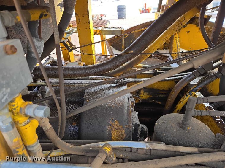 image for item EB1260 Pettibone Cary-Lift 204 material handler