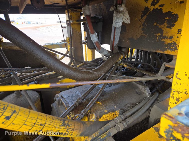 image for item EB1260 Pettibone Cary-Lift 204 material handler