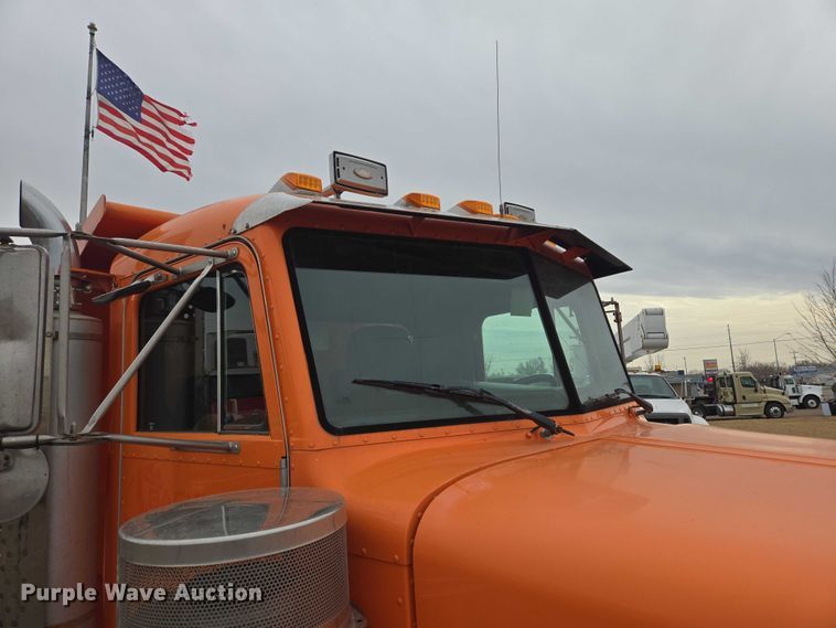 image for item EB1363 1997 Peterbilt 378 dump truck