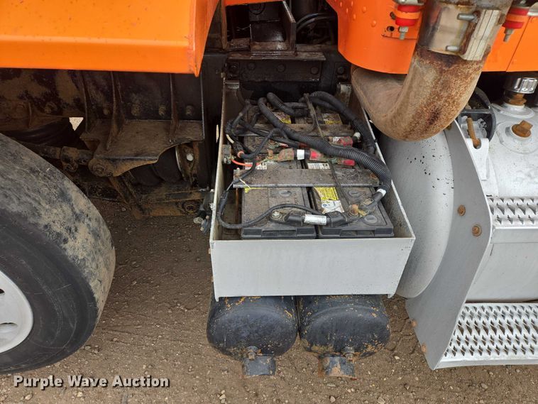 image for item EB1363 1997 Peterbilt 378 dump truck