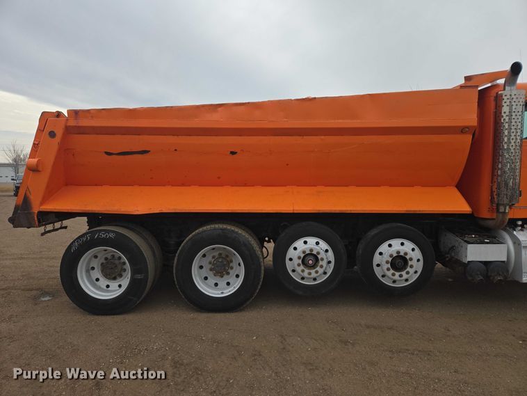 image for item EB1363 1997 Peterbilt 378 dump truck