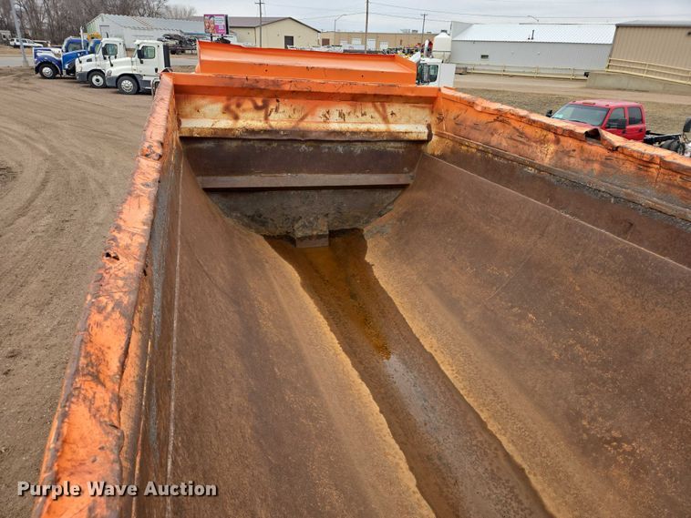 image for item EB1363 1997 Peterbilt 378 dump truck