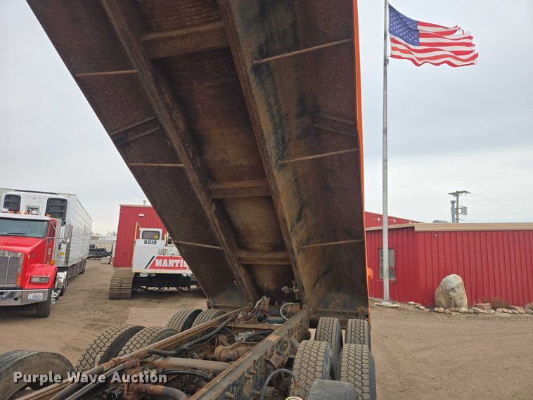 image for item EB1363 1997 Peterbilt 378 dump truck