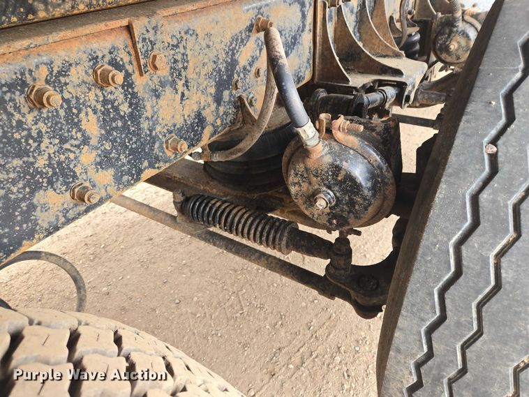 image for item EB1363 1997 Peterbilt 378 dump truck