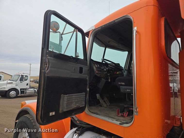 image for item EB1363 1997 Peterbilt 378 dump truck