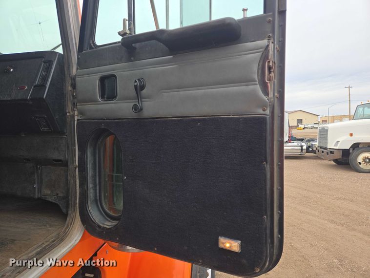 image for item EB1363 1997 Peterbilt 378 dump truck