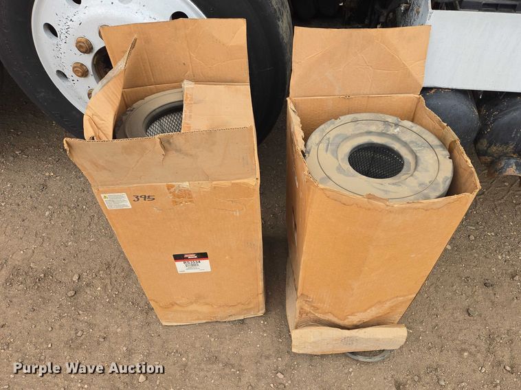 image for item EB1363 1997 Peterbilt 378 dump truck