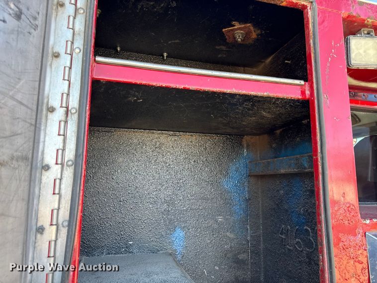 image for item EC4566 2006 Peterbilt 379EXT semi truck