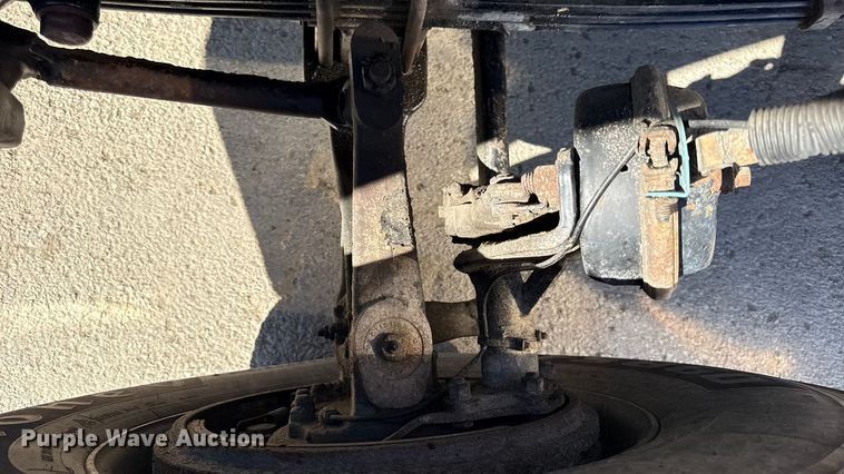 image for item EC4566 2006 Peterbilt 379EXT semi truck