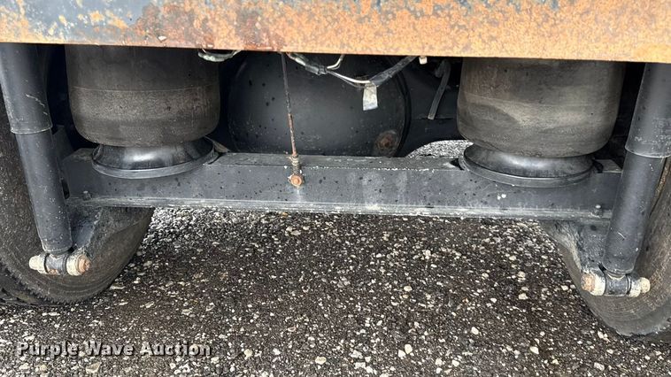 image for item EC4571 2006 Kenworth T800 dump truck