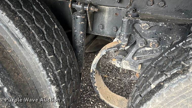 image for item EC4571 2006 Kenworth T800 dump truck