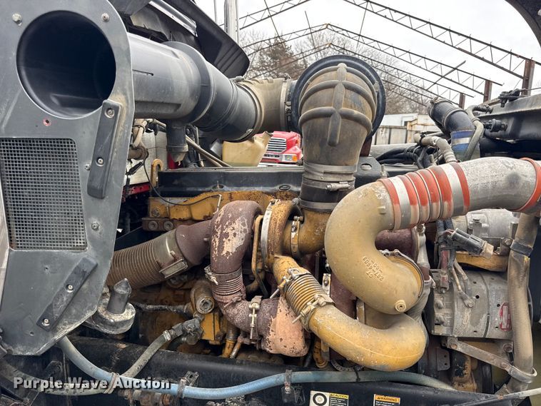 image for item EC4571 2006 Kenworth T800 dump truck