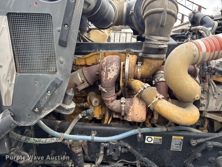 image for item EC4571 2006 Kenworth T800 dump truck