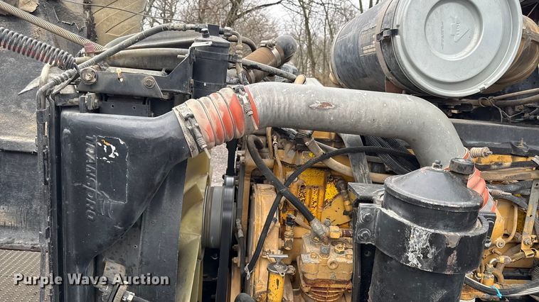 image for item EC4571 2006 Kenworth T800 dump truck