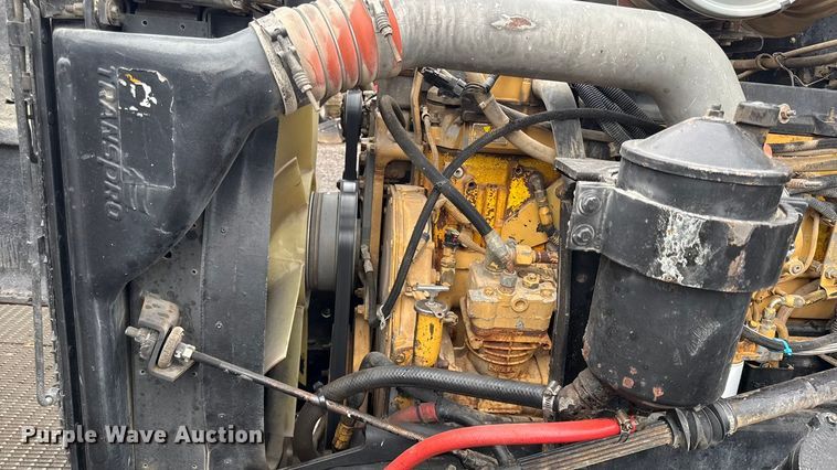 image for item EC4571 2006 Kenworth T800 dump truck