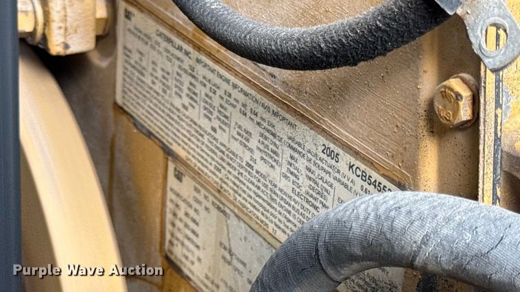 image for item EC4571 2006 Kenworth T800 dump truck