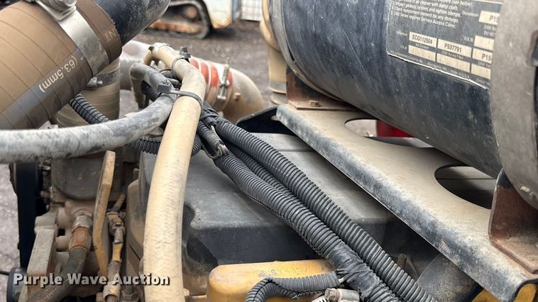 image for item EC4571 2006 Kenworth T800 dump truck