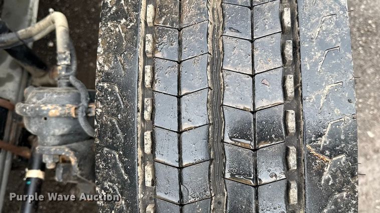 image for item EC4571 2006 Kenworth T800 dump truck