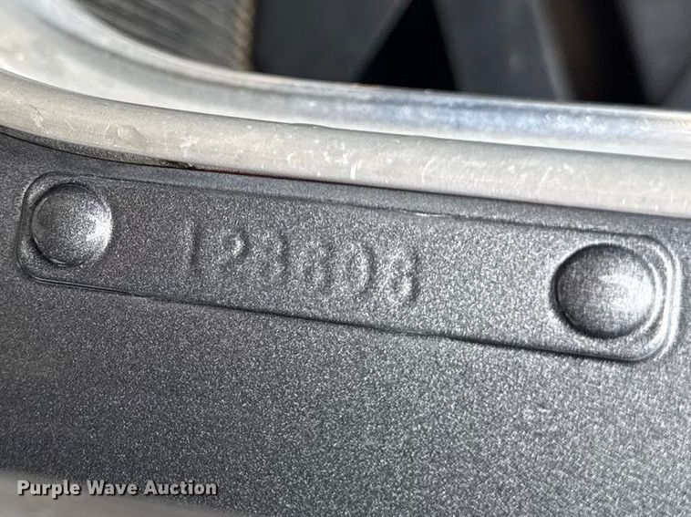 image for item EC4571 2006 Kenworth T800 dump truck