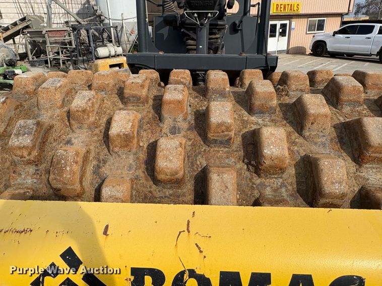 image for item EC8230 2017 Bomag BW 211 PD-5 single drum vibratory roller