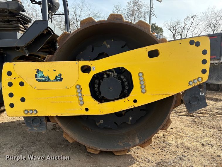 image for item EC8230 2017 Bomag BW 211 PD-5 single drum vibratory roller