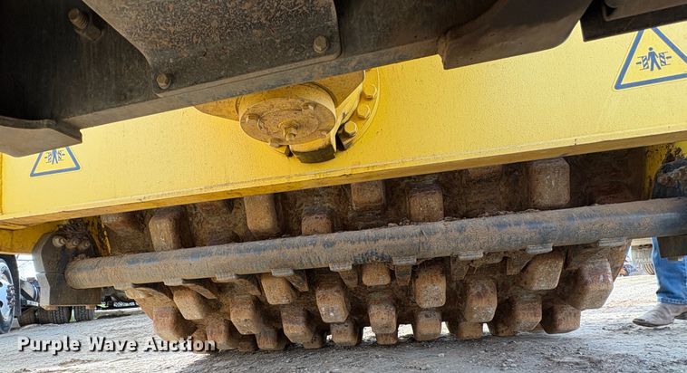 image for item EC8230 2017 Bomag BW 211 PD-5 single drum vibratory roller