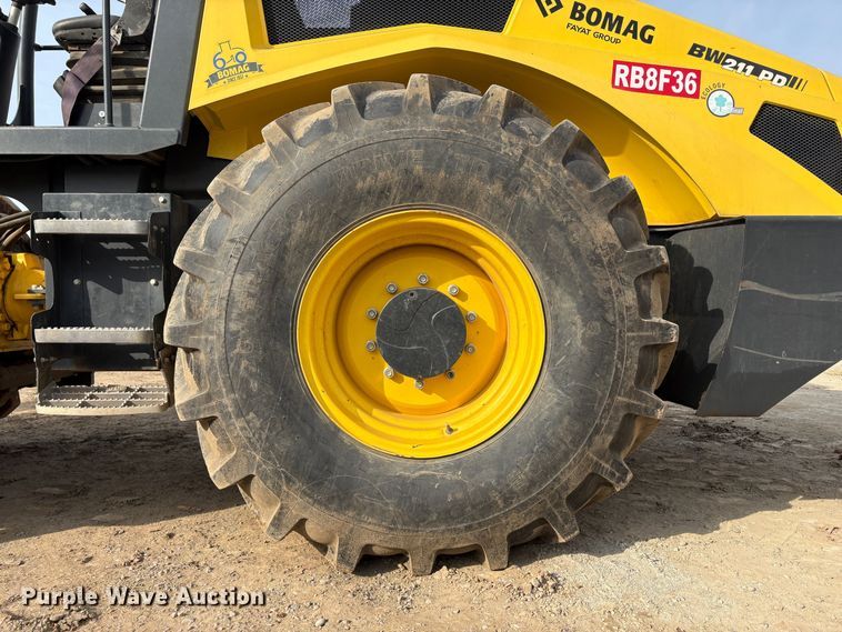 image for item EC8230 2017 Bomag BW 211 PD-5 single drum vibratory roller