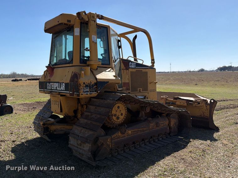 image for item ED5142 2003 Caterpillar D5N dozer