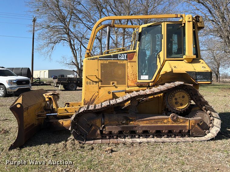 image for item ED5142 2003 Caterpillar D5N dozer