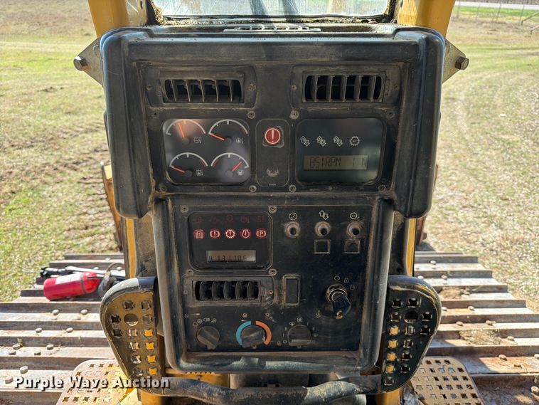 image for item ED5142 2003 Caterpillar D5N dozer