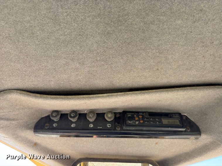 image for item ED5142 2003 Caterpillar D5N dozer