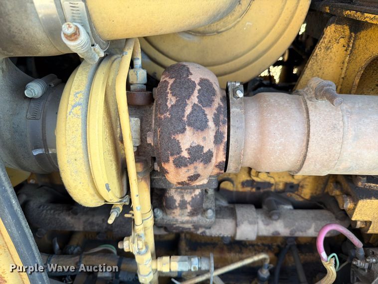 image for item ED5142 2003 Caterpillar D5N dozer