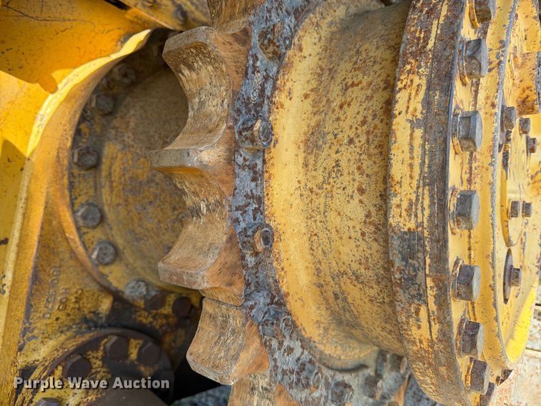 image for item ED5142 2003 Caterpillar D5N dozer