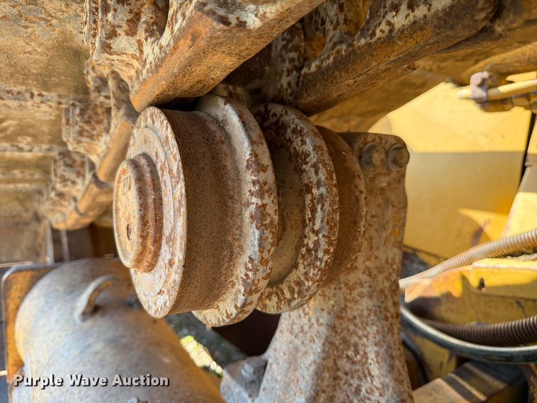 image for item ED5142 2003 Caterpillar D5N dozer