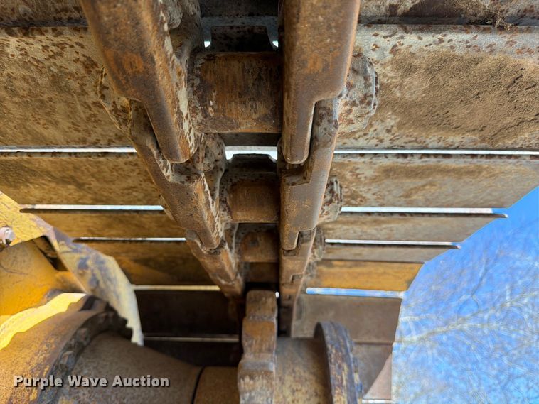 image for item ED5142 2003 Caterpillar D5N dozer