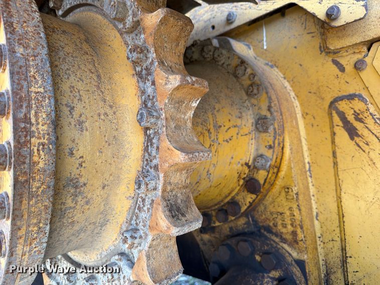 image for item ED5142 2003 Caterpillar D5N dozer