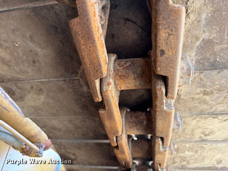 image for item ED5142 2003 Caterpillar D5N dozer