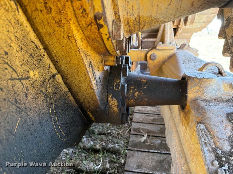 image for item ED5142 2003 Caterpillar D5N dozer