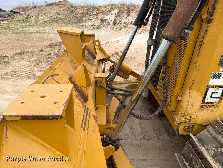 image for item ED5156 2017 Caterpillar D6T XL dozer