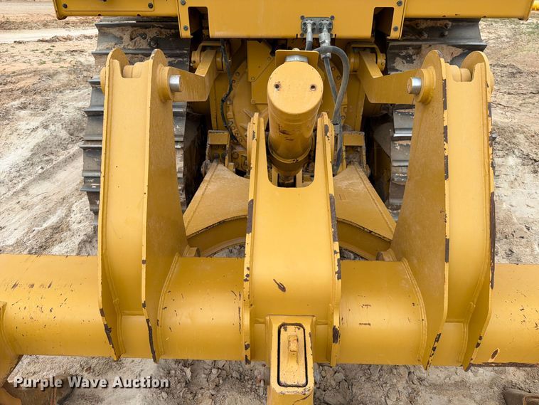 image for item ED5156 2017 Caterpillar D6T XL dozer