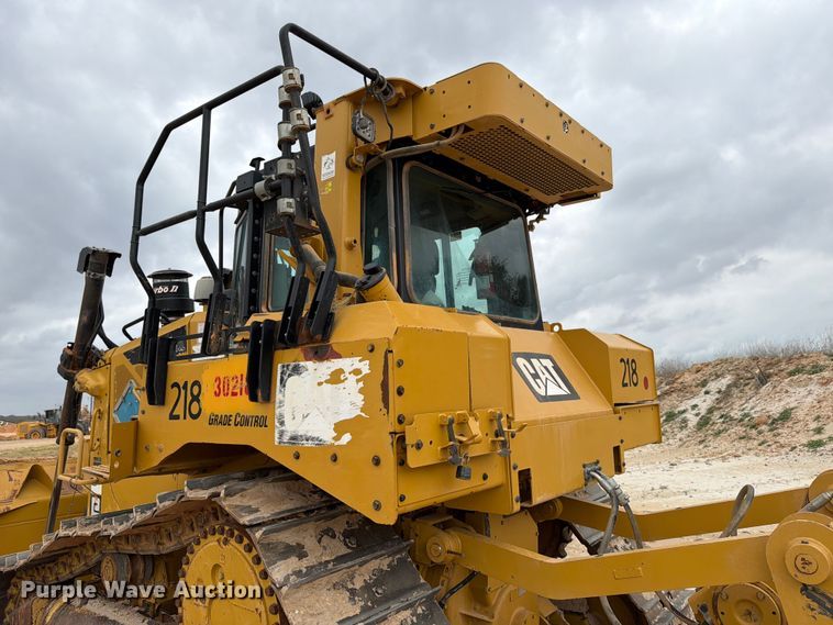 image for item ED5156 2017 Caterpillar D6T XL dozer